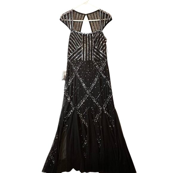 Adrianna Papell Embellished Cut Out Gown‎ Black Silver Beads 8 Elegant Timeless - Picture 1 of 9